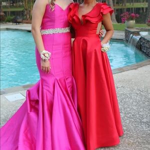 Sherri Hill red prom dress
